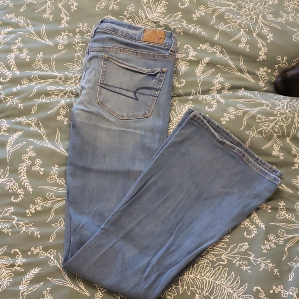 American Eagle Boho Flare jeans size 6 long